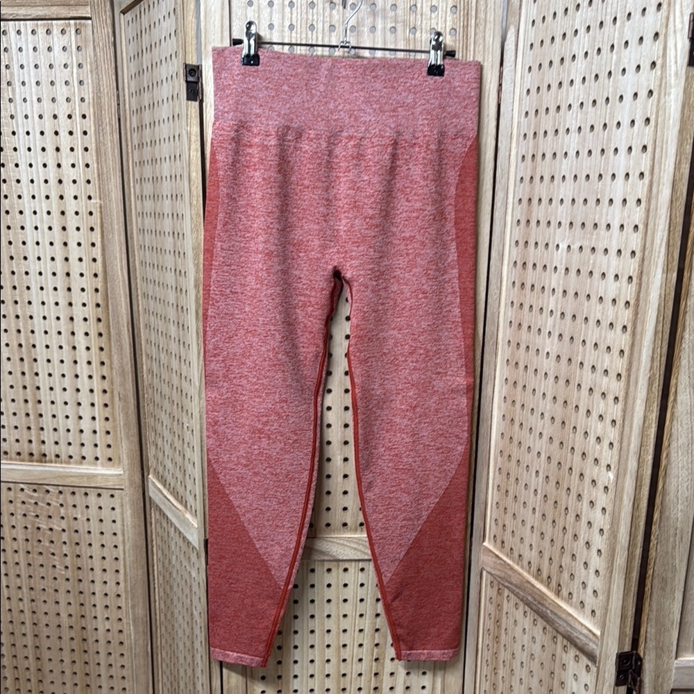 Victoria's Secret Pink Leggings‎